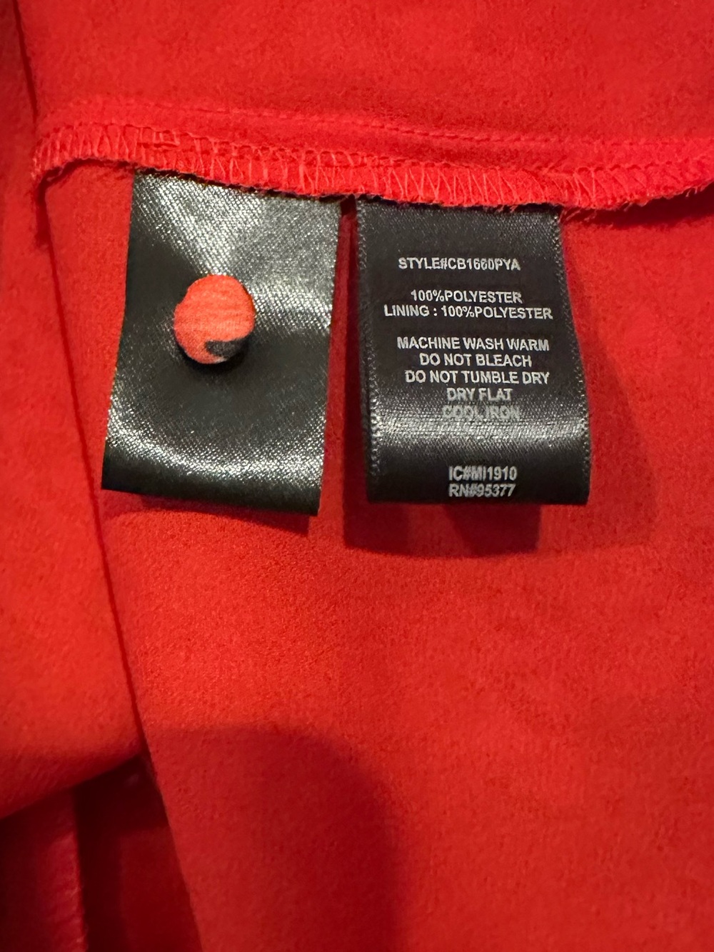 Sanctuary • women’s blouse • top • back button • extra button • flowy - Picture 7 of 8